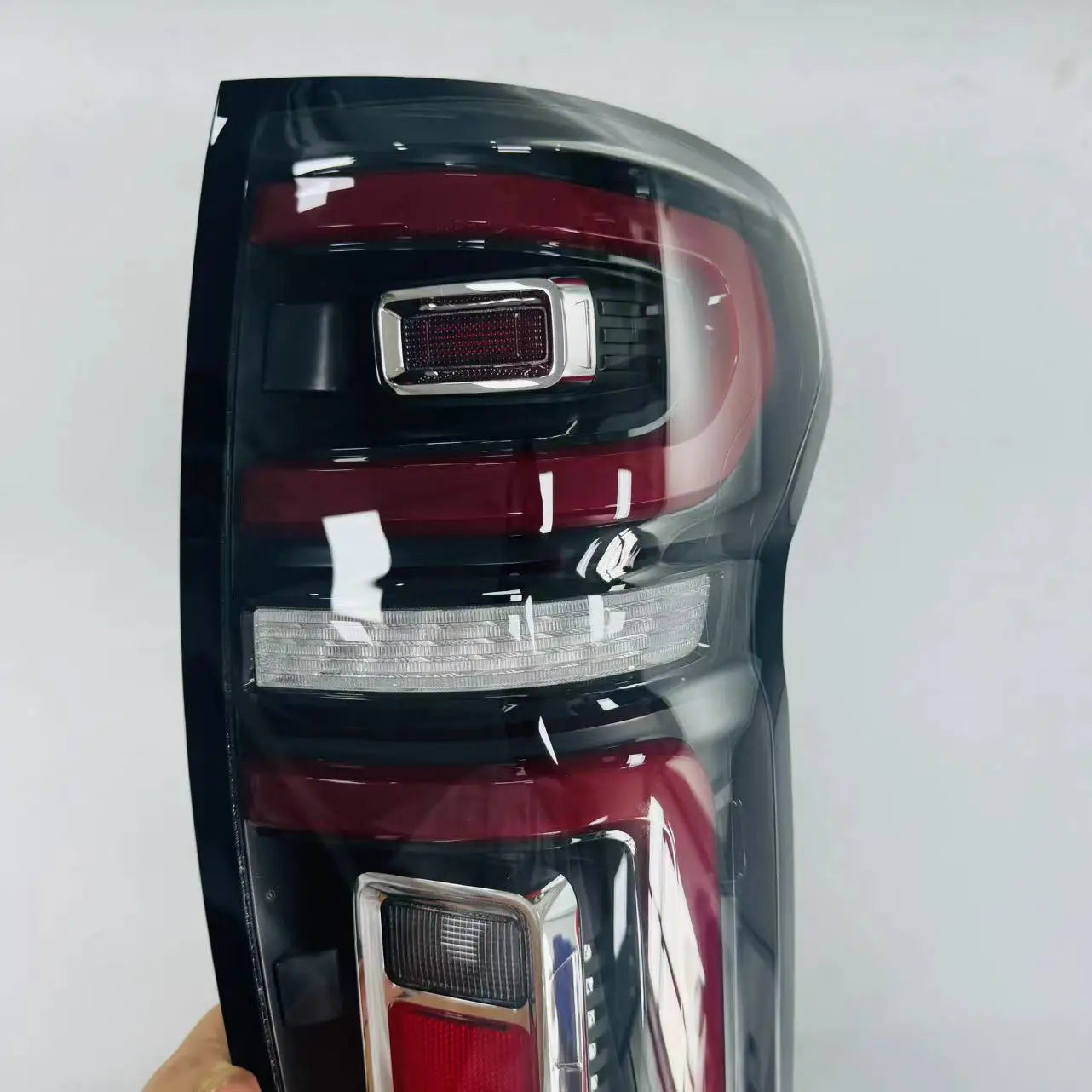 Rear Tail Light for Great Wall PAO POER Pickup Truck Passenger Version Brake Light Tail Lamp 4133101XPW04A 4133100XPW04A