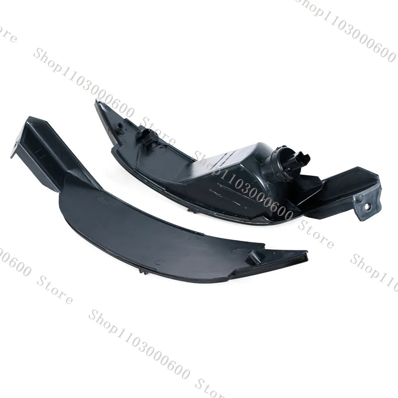 For Ford Fiesta 2009-2014 / C-Max CMAX 2010-2015 Rear Bumper Fog Light Rear Brake Stop Lamp 8A61-17A849-AB 8A61-15K273-AC